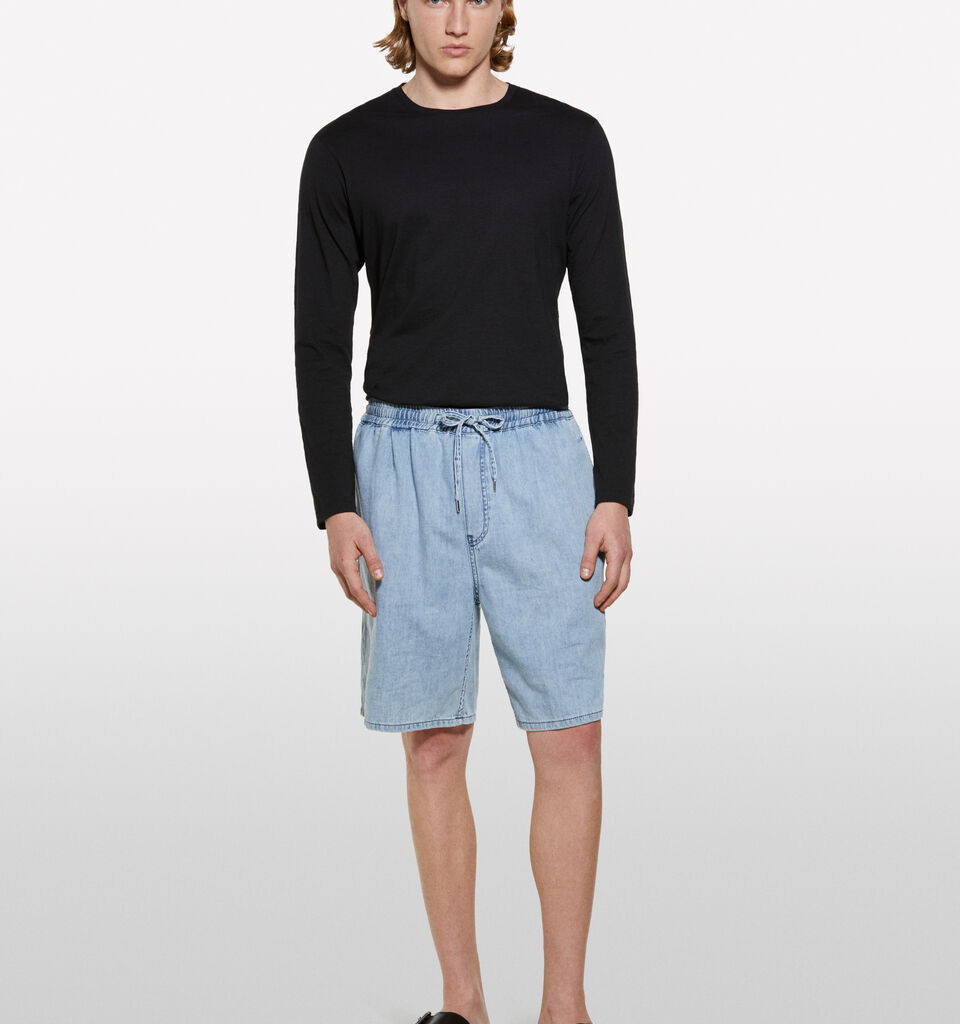 Langärmeliges T-Shirt slim fit in Schwarz - langärmeliges t-shirt für herren - Schwarz | Sisley image number 1